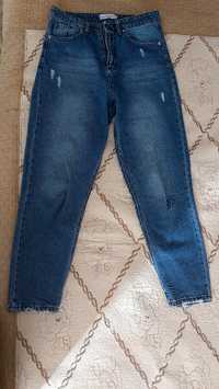 Продаются джинсы