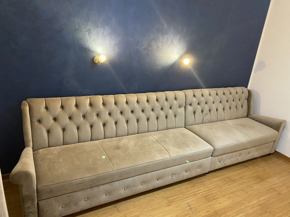 Canapea extensibila din catifea model modern