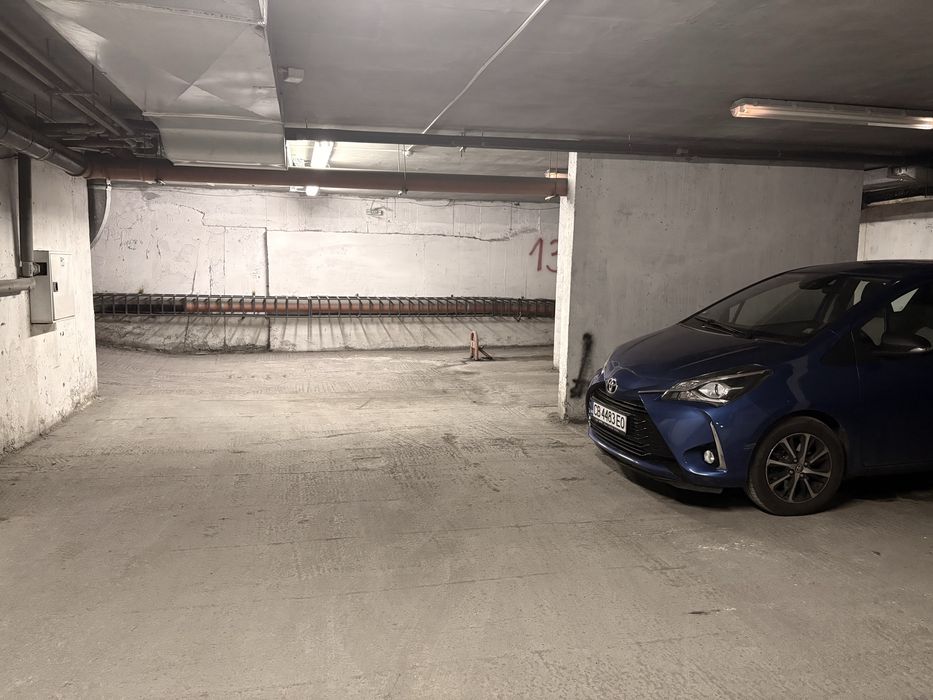 Парко място в Гео Милев, ул. Манастирска