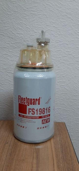 Топливный фильтр FS19816