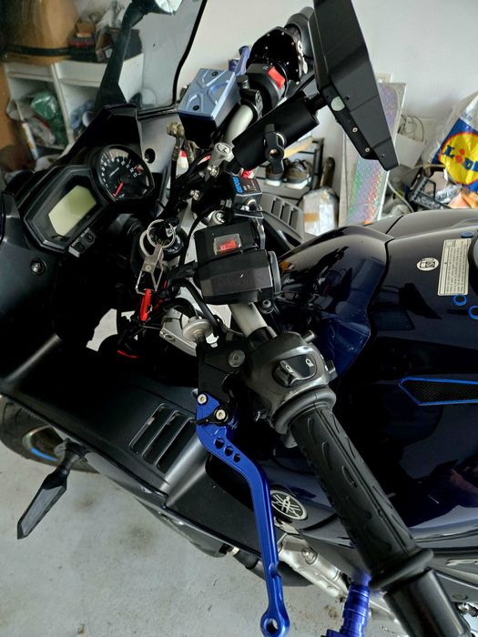 Vând Yamaha FZ1 fazer