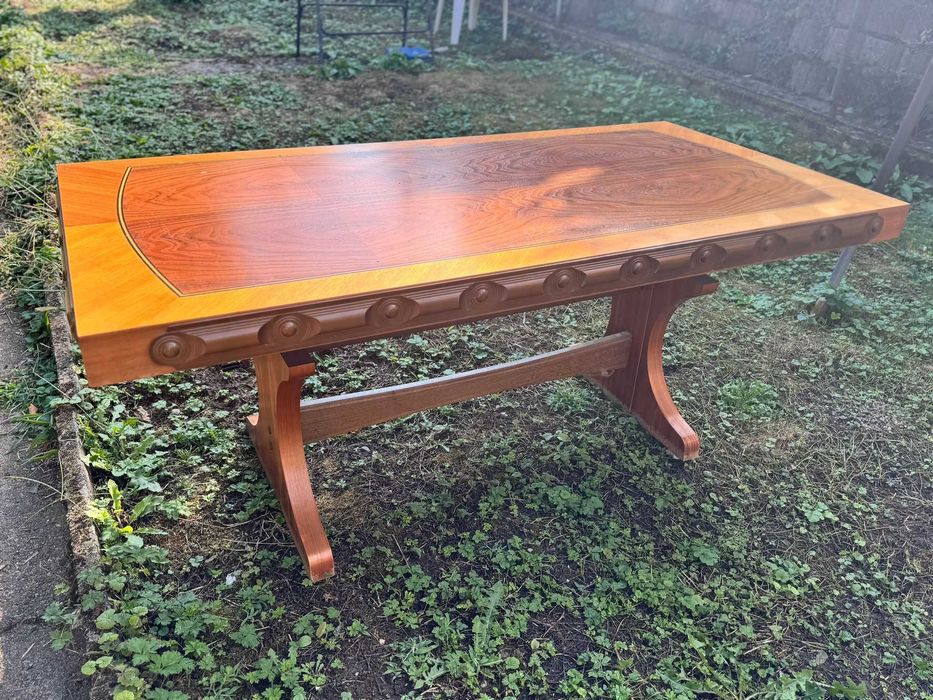 Mobila second hand de vânzare în stare bună .