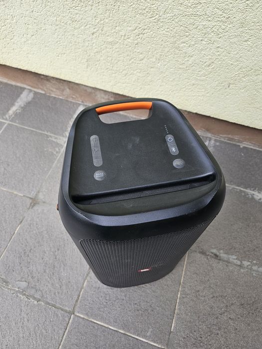 Vand JBL Partybox 100