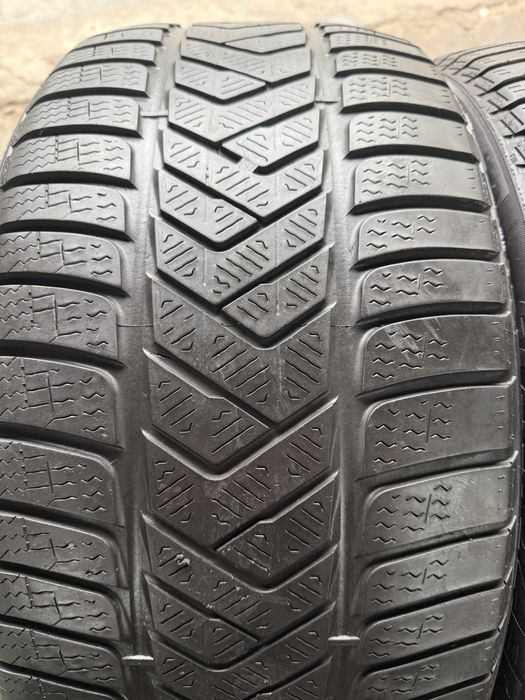 2x Anvelope Iarna 275/35 R21 - Pirelli Sotto Zero 3 Winter ELECT PNCS