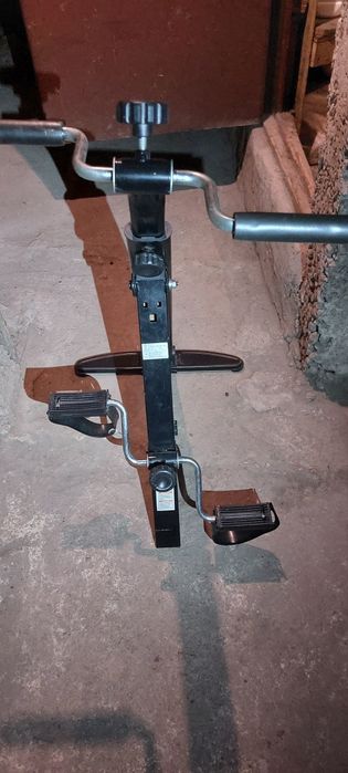 Bicicleta medicinala picioare si maini