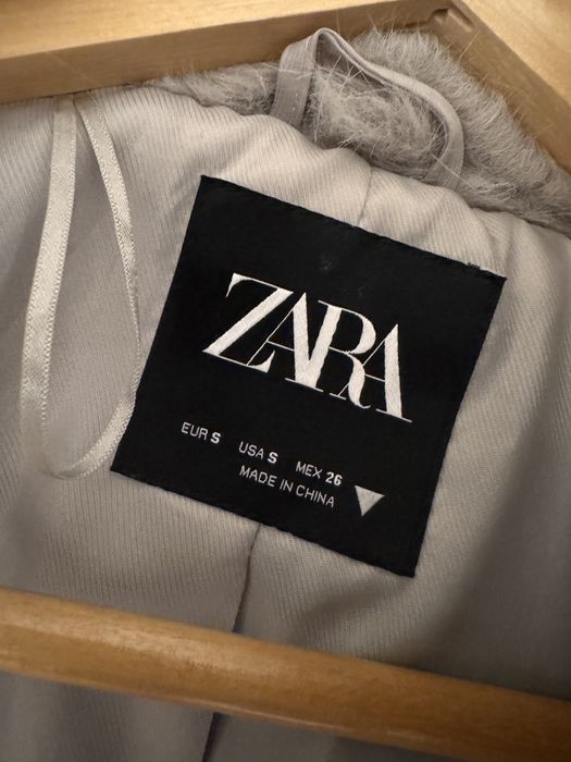 Зимно късо палто Zara