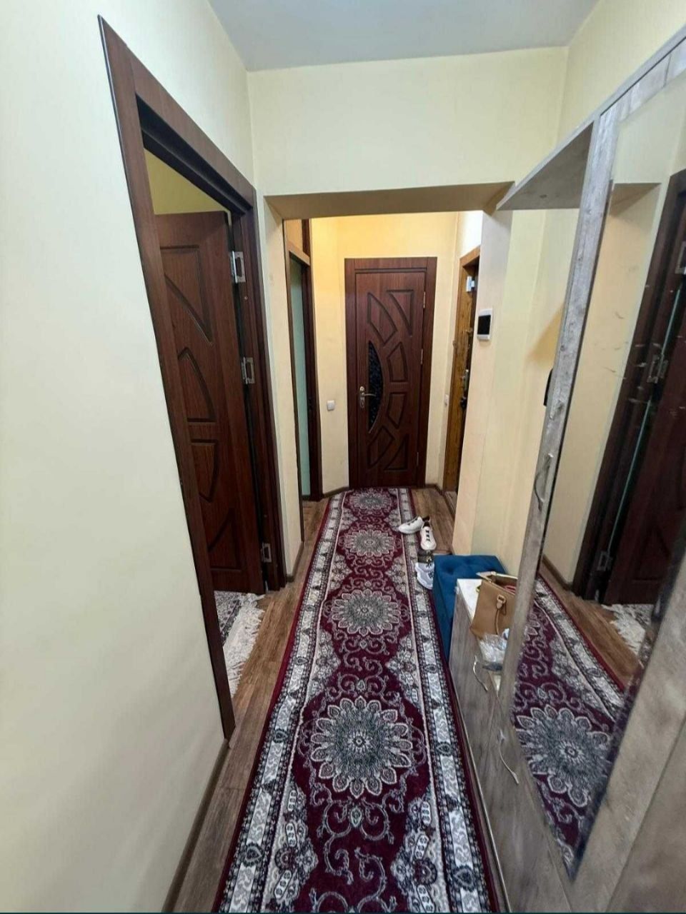 2 xonali ui sotiladi mebel texnika bilan
