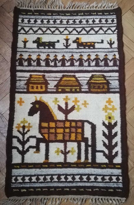 Covoare traditionale vechi de lana