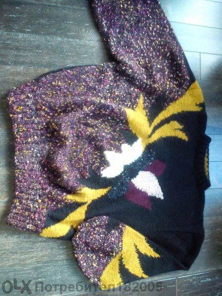 Ръчно плетен пуловер