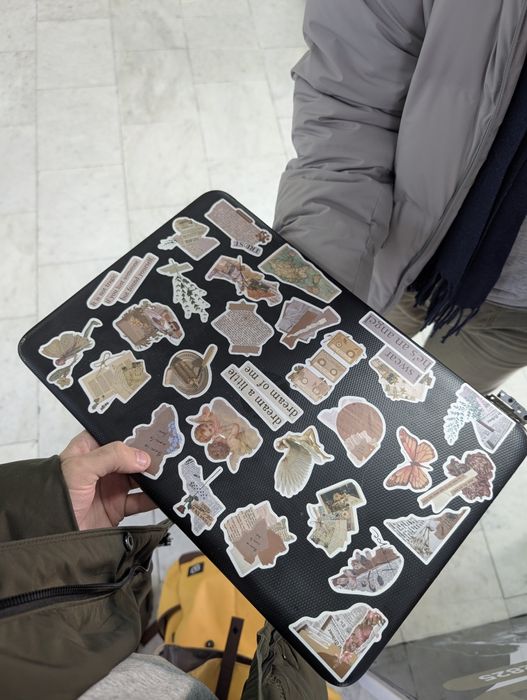 Ноутбук HP (лучше на запчасти)