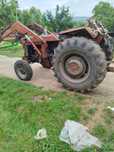 Tractor Massey Ferguson are cupă furcă și greutate schimb pe dubă