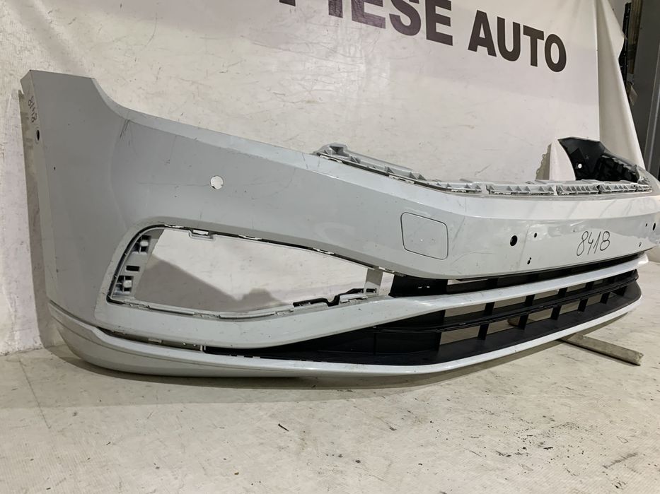 Bara fata VW Passat B8, facelift, 2019, 2020, 2021, 2022, 2023, cod origine OE 3G0807221E, cu gauri pentru senzori de parcare (6).