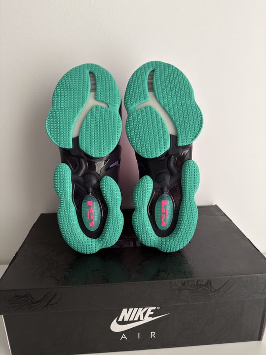 Nike LeBron XIX 19 (DJ Bron)  size:44