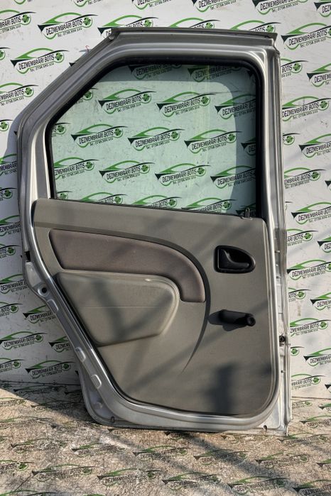 Usa stanga spate Dacia Logan prima generatie