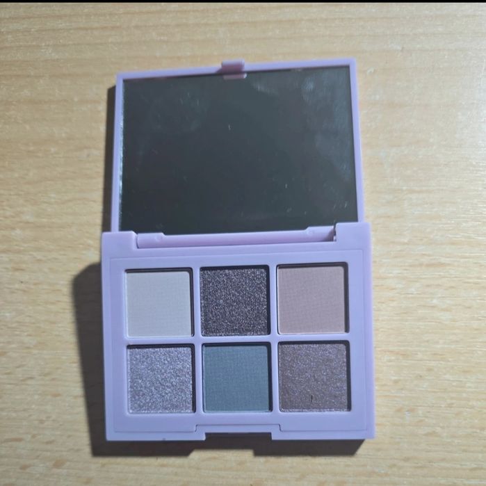 Essence paleta farduri