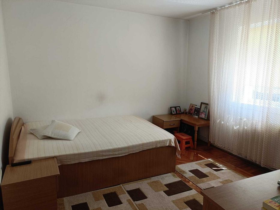 Apartament 2 cemere, decomandat, etaj4, cartier Flamanda