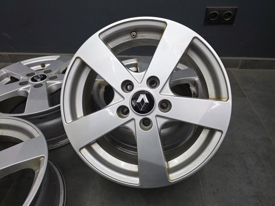 Джанти 16 - Renault