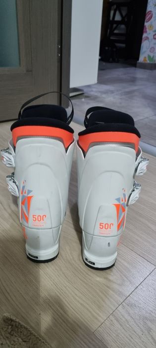 Vând clăpari decathlon mărimea 38-39 dar merg pentru 36-37