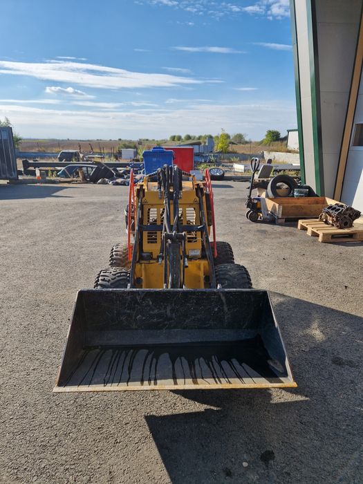 Mini incarcator SHERPA 100, ( 847 h functionare).