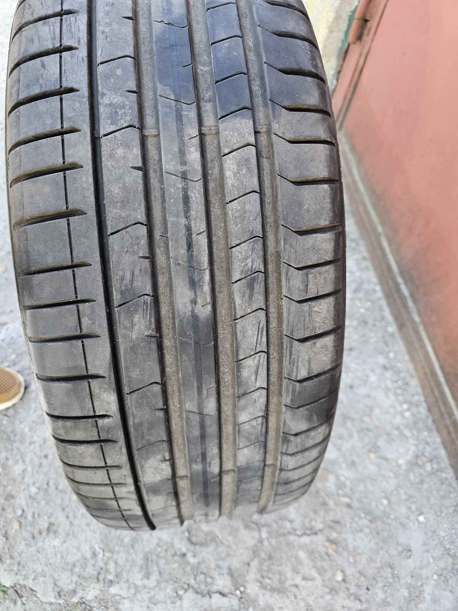 Pirelli p zero 255 40 r21  1buc dot 0123