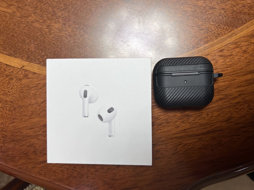 Air pods 3 цвет белый