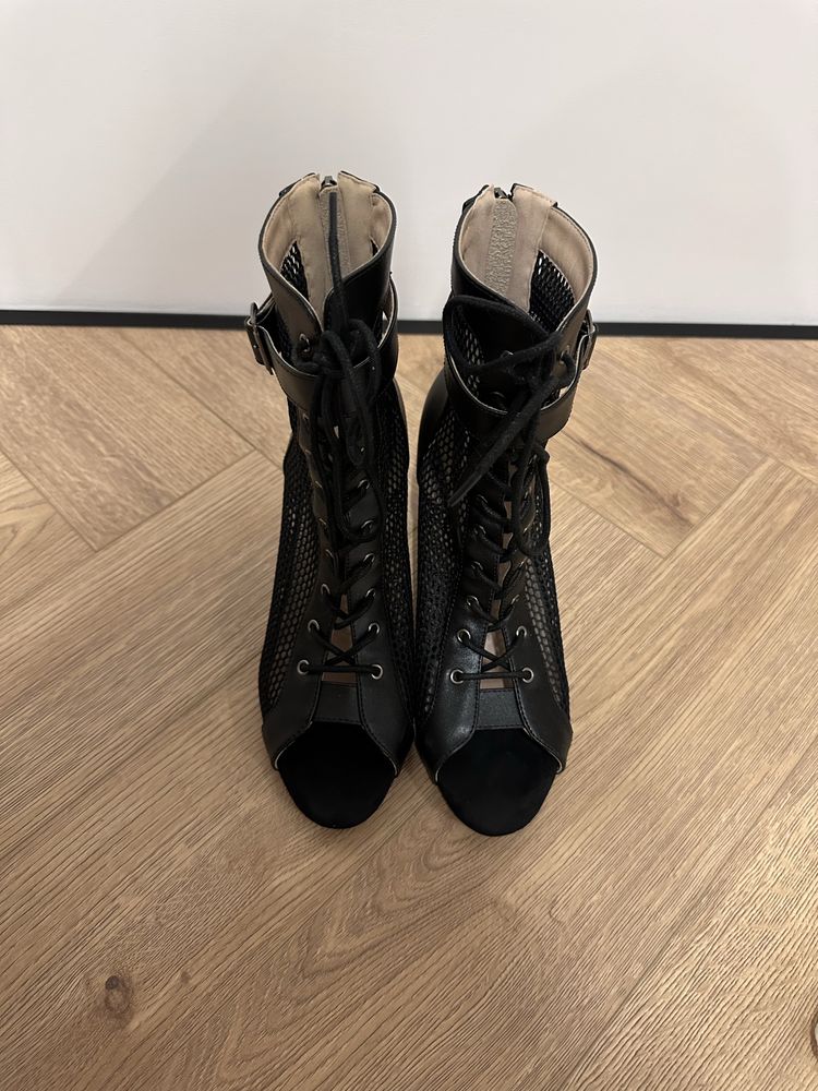 Туфли high heels в отличном состоянии