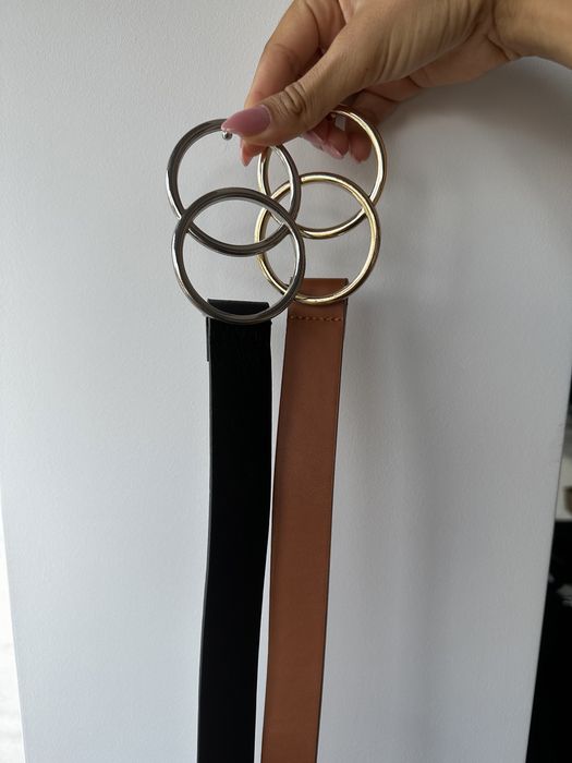 Дамски колани BERSHKA