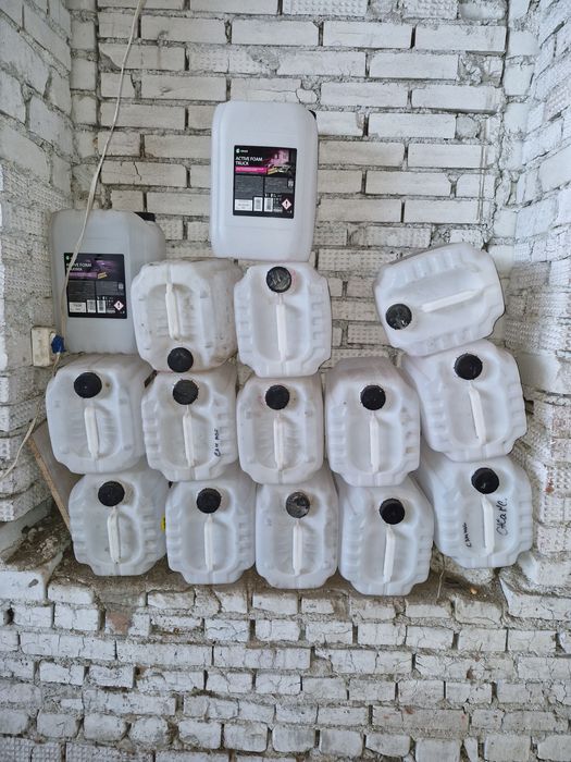 Канистры, ёмкость,  канистра, тара .20 литров