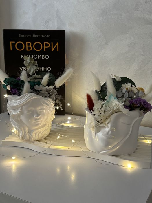 Кашпо из гипса с сухоцветами