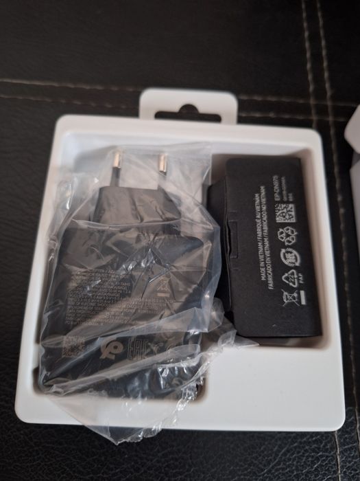 Incarcator 45W + cablu 5A, desigilat pentru proba