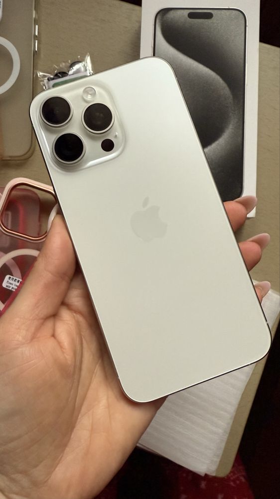 IPHONE 15 PRO MAX WHITE TITANIUM 256, impecabil baterie 100%