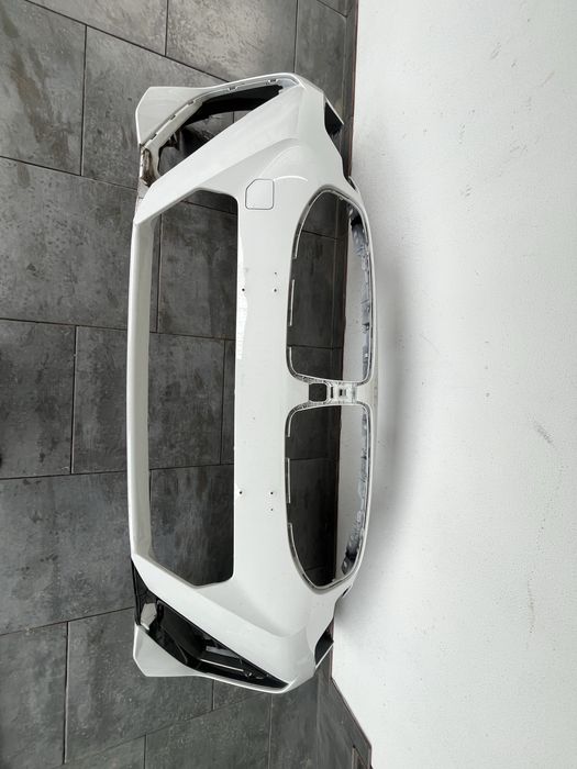 Bara fata bmw m2 g42