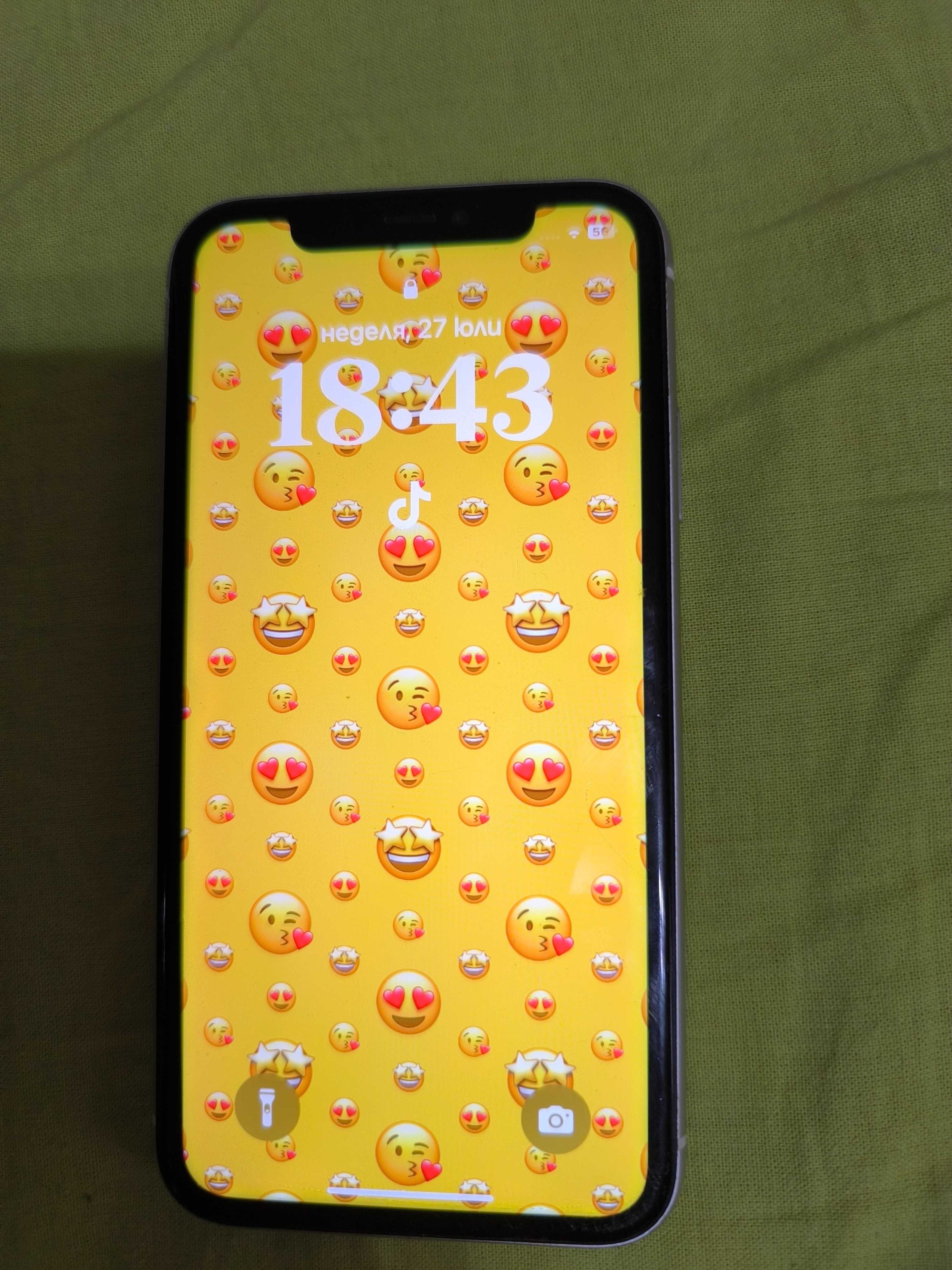 Iphone 11.Запазен