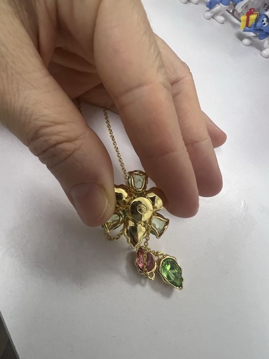 Pandantiv în Y Idyllia