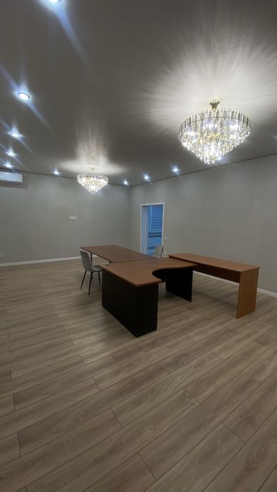 Продаются столы и кровати