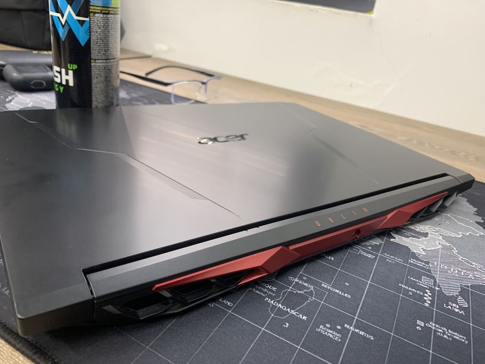 Acer nitro 5 16/512