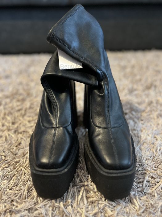 Дамски ботуши Бершка - нови с етикет