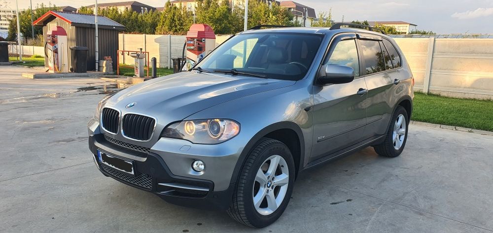 BMW  X5 3.0is vând-schimb