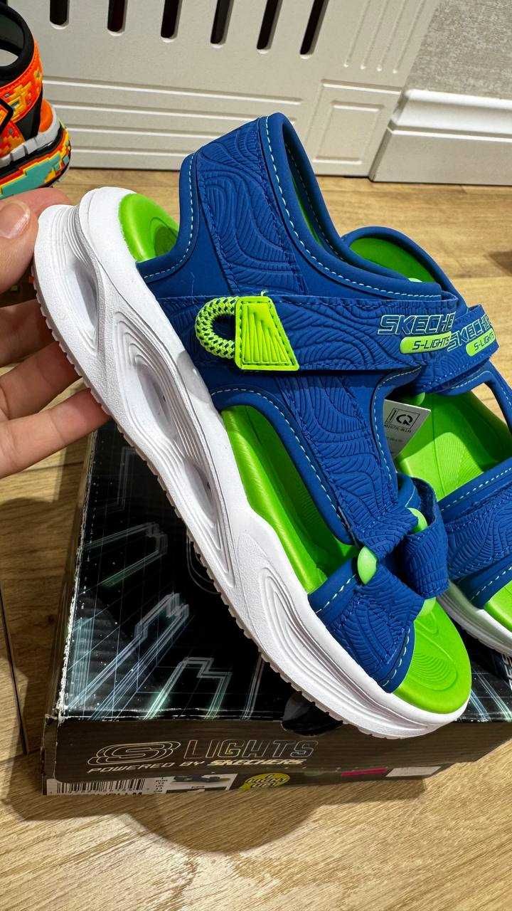 Skechers для детей. Новые