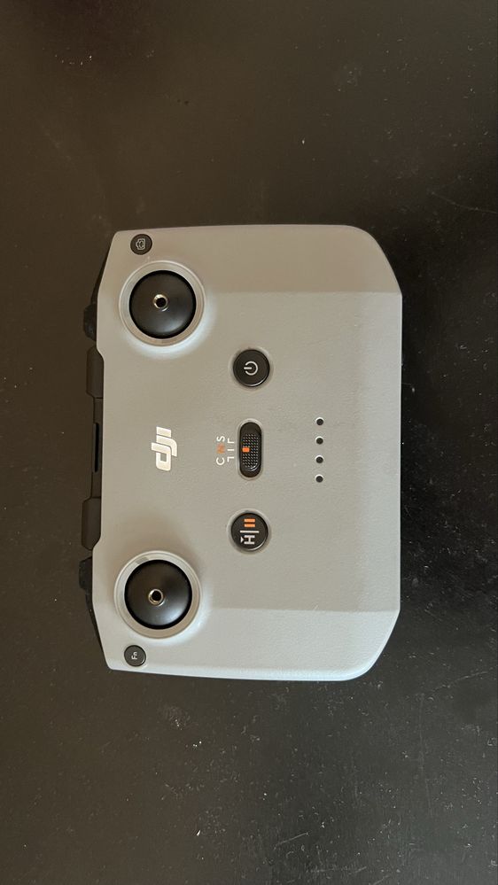 Продавам DJI mini 4 pro