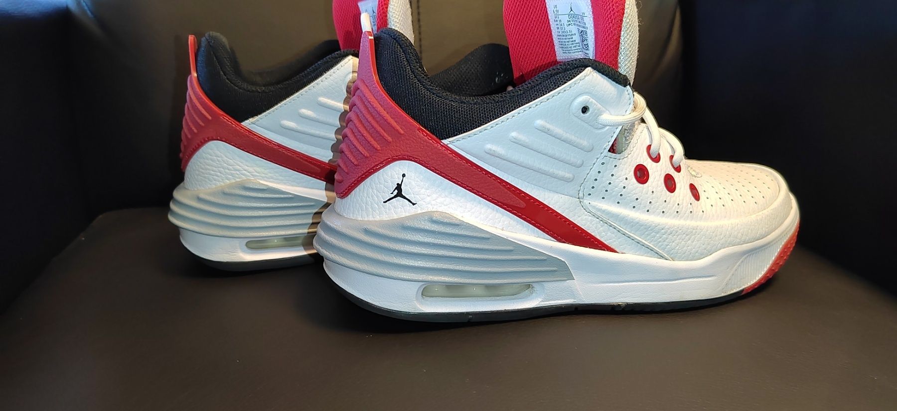 Nike Jordan Max Aura 5, номер 37,5