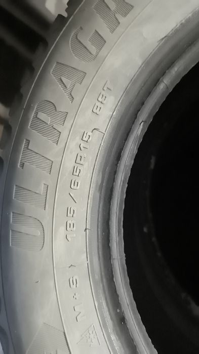 Шины зимние б/у.