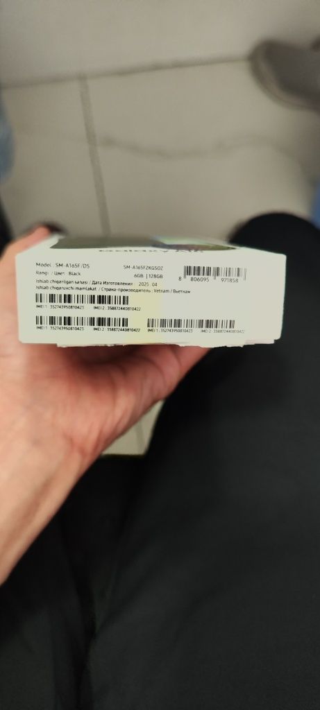 Samsung A16.  Yangi
