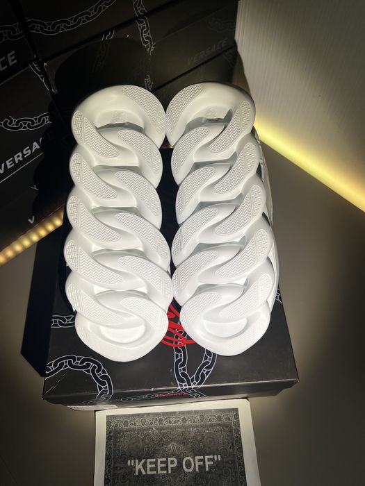 Versace Chain Reaction 40-44