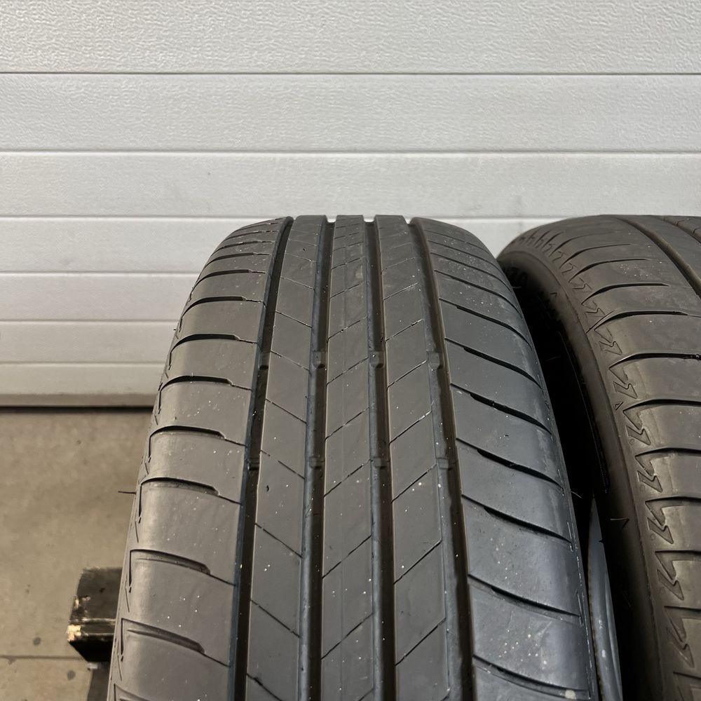 2 Anvelope vara 215 60 17 Bridgestone DOT 2022