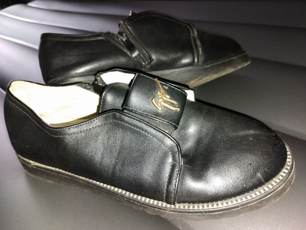 Туфли рр36-37 кожаные(узкая ножка)