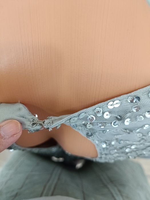 Beauut Официална Рокля