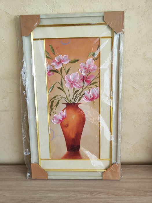 Продам картину новую в рамке