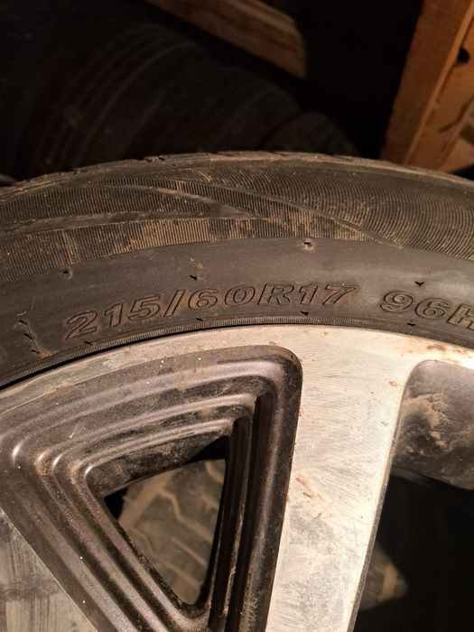 Продаётся Колесо и диски