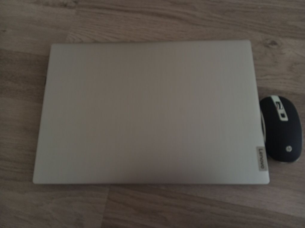 Lenovo ideapad 3